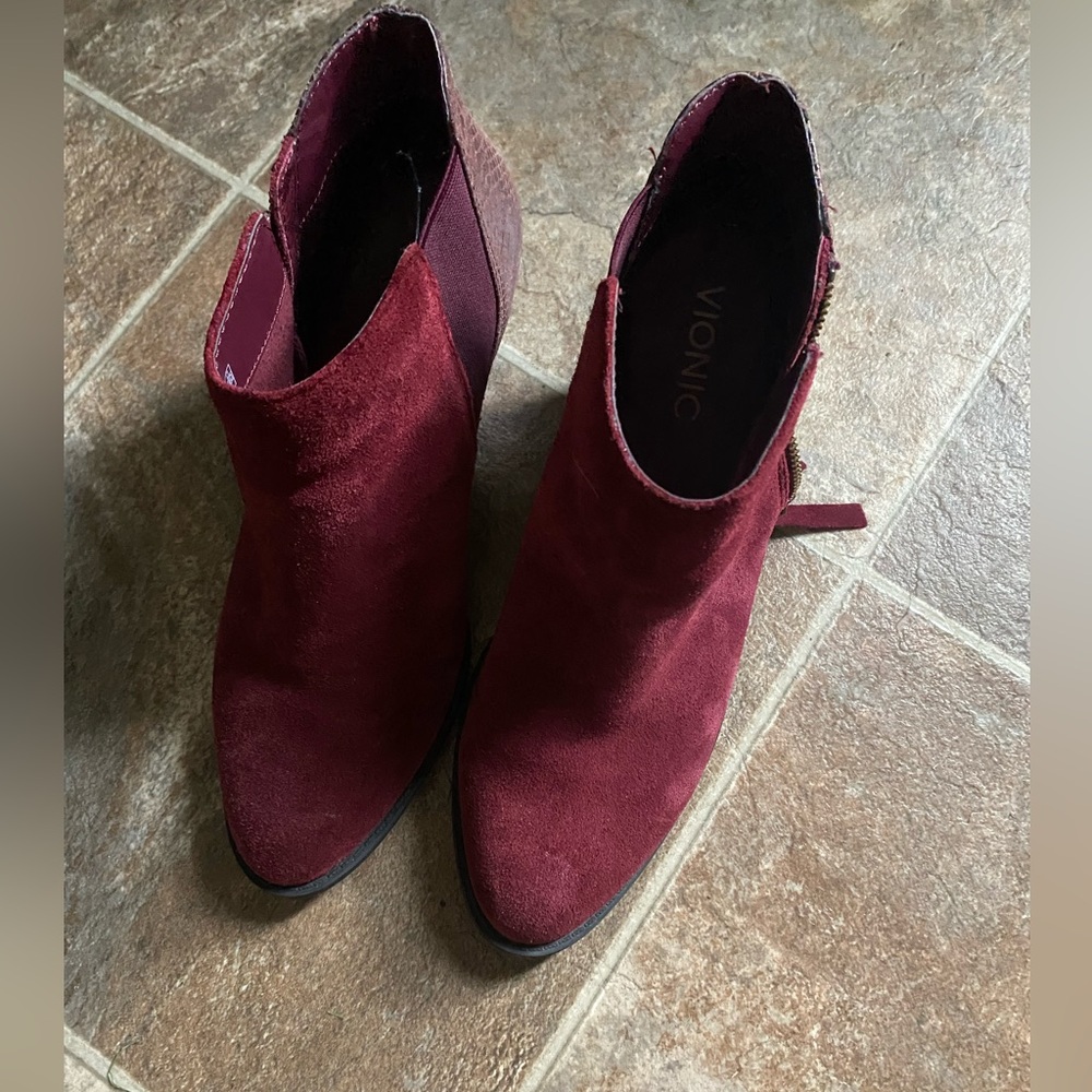 Vionic Burgundy Ankle Booties with Sleek Design